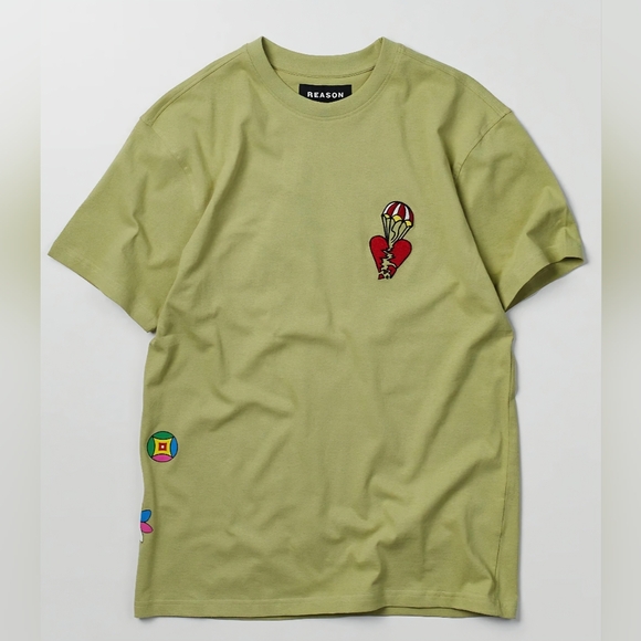 Reason Brand Heart Broken Olive Green Graphic Short Sleeve Tee Small NWT 2713BA - Picture 1 of 10
